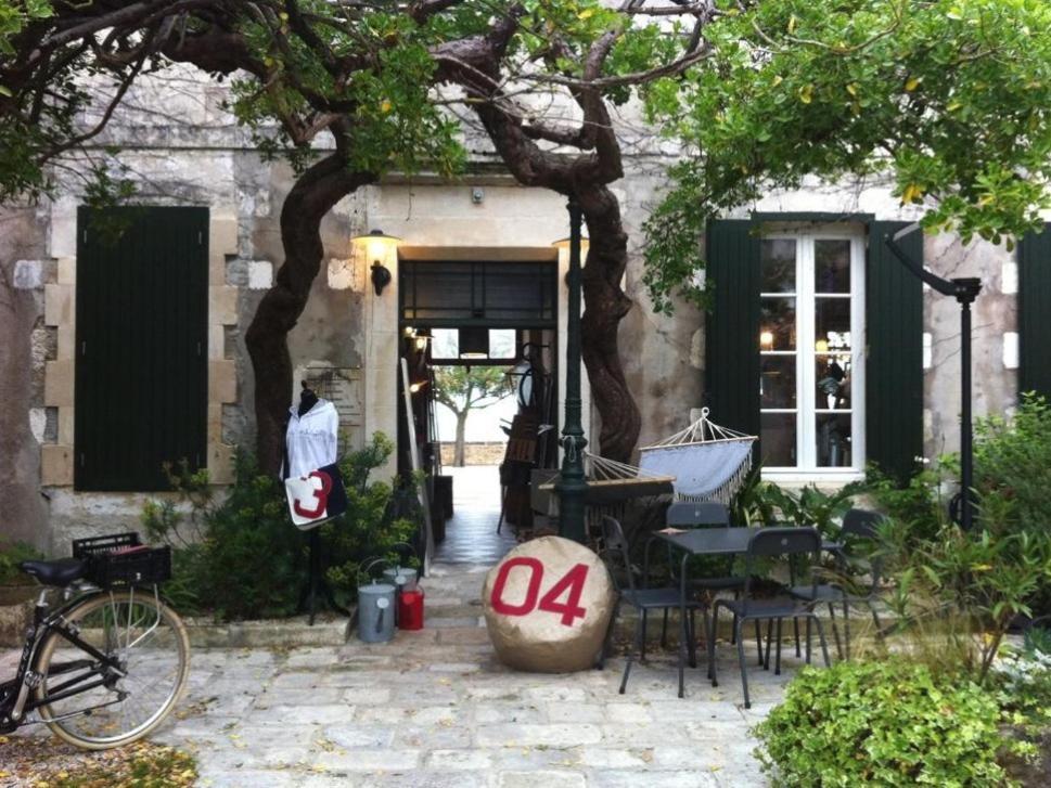 Le Mole Bed & Breakfast La Flotte Eksteriør bilde